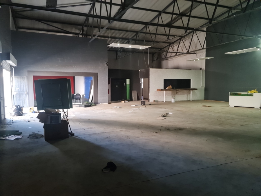 To Let commercial Property for Rent in Gants Plaza Western Cape